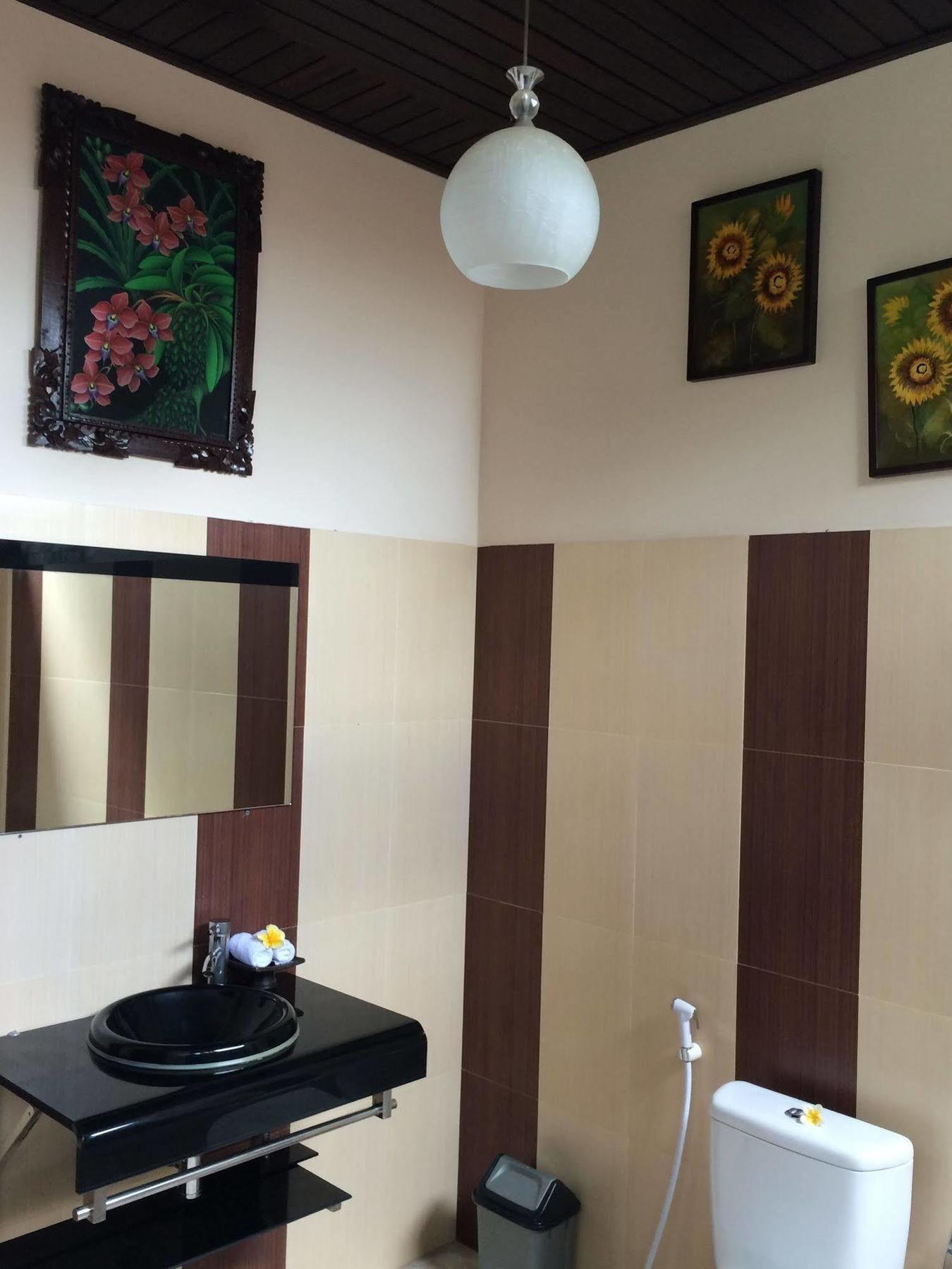 Uma Dewi Guest House Убуд Екстериор снимка