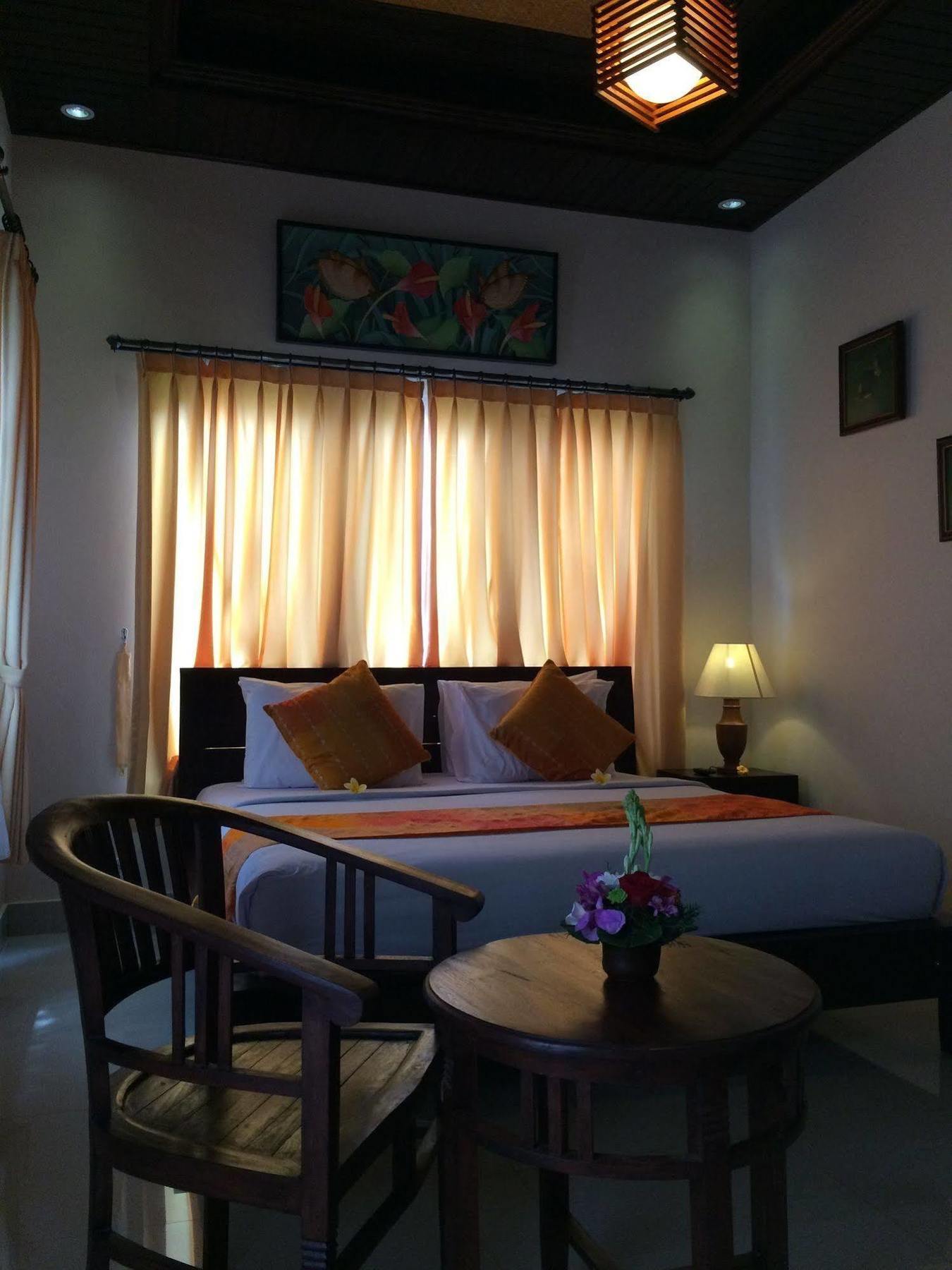 Uma Dewi Guest House Убуд Екстериор снимка