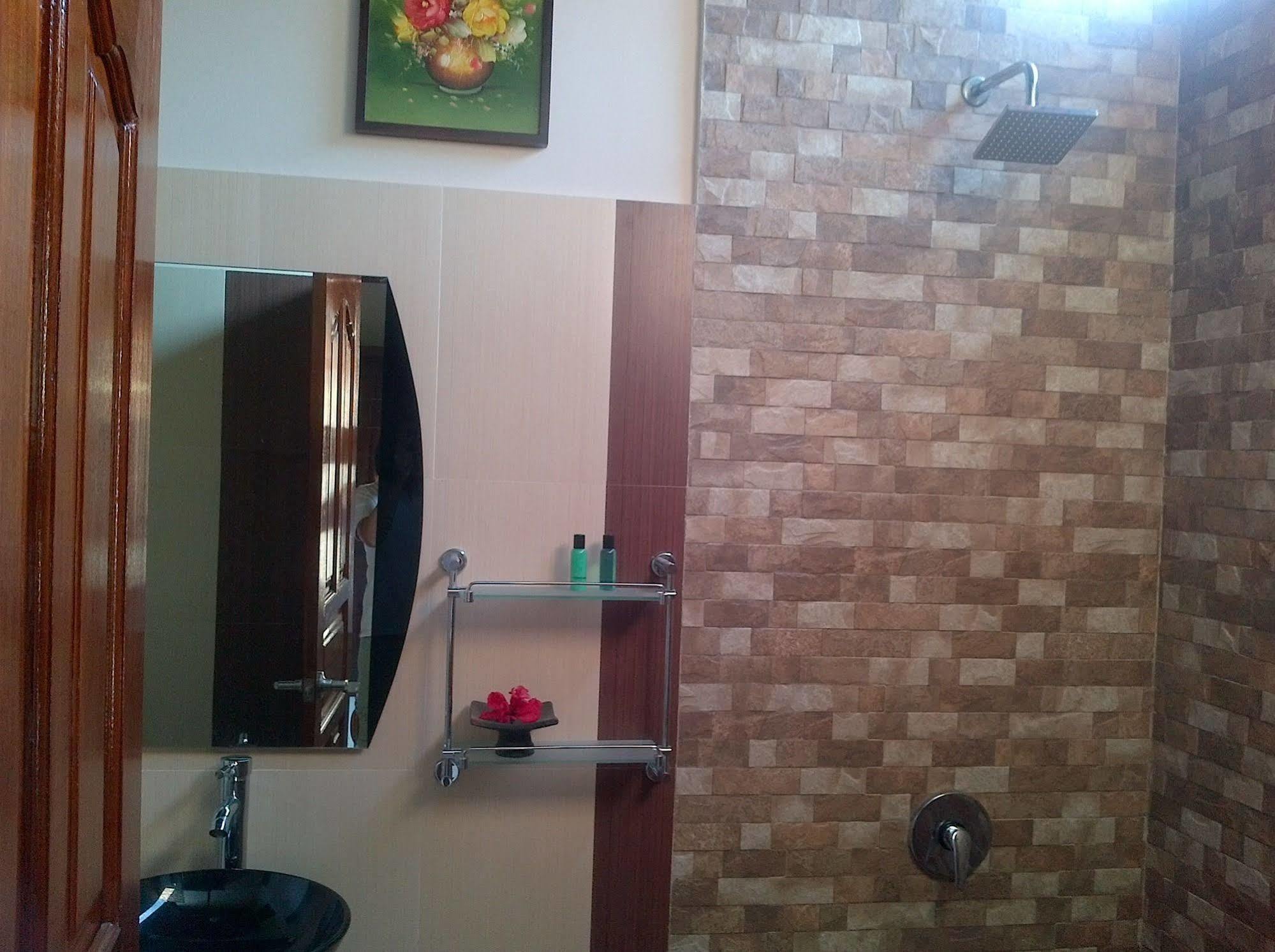 Uma Dewi Guest House Убуд Екстериор снимка
