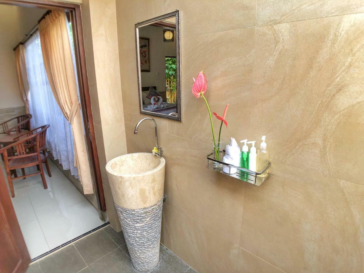Uma Dewi Guest House Убуд Екстериор снимка